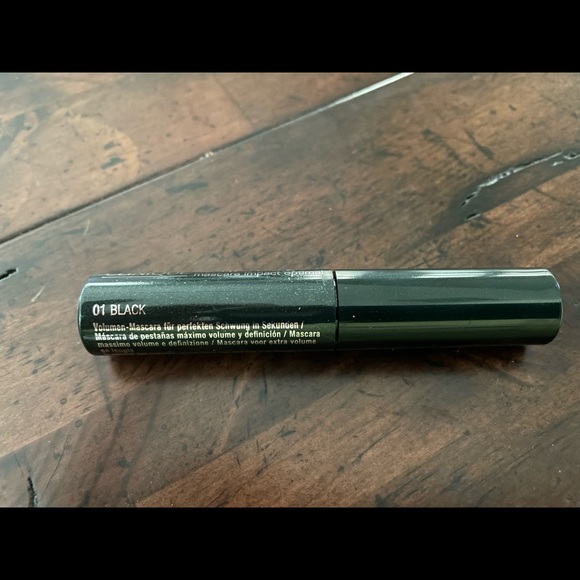 🎉2X Host Pick🎉Clinique High Impact Mascara- Black - Picture 2 of 2